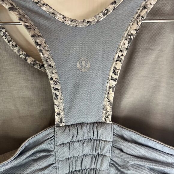 Lululemon Athletica Tone It Womens Tank‎ Top Grey Floral Size 6 Workout Mesh - Picture 6 of 6